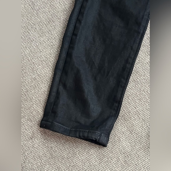 JOE'S- THE CHARLIE coated high rise skinny ankle pant. Size 25 in black - Picture 7 of 9